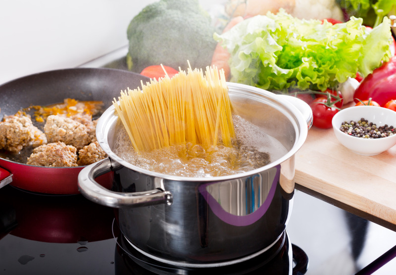 Spaghettis en pleine cuisson